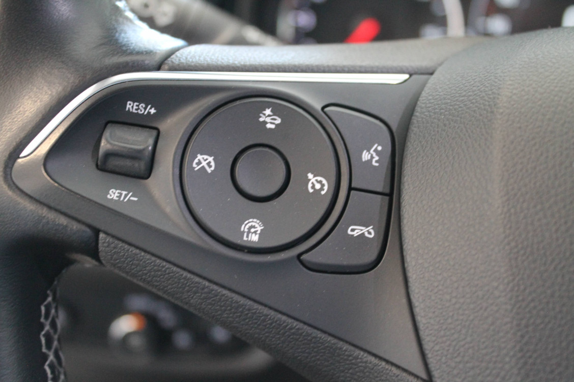 Acheter Opel Insignia Insignia Grand Sport 2.0 D 170 ch BlueInjection Elite 5p occasion dans les concessions du Groupe Faurie