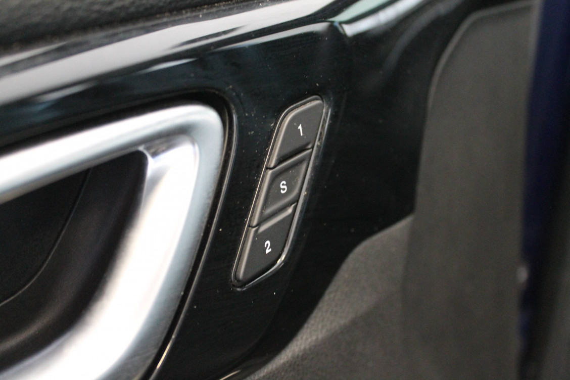 Acheter Jeep Compass Compass 1.6 I MultiJet II 130 ch BVM6 S 5p occasion dans les concessions du Groupe Faurie