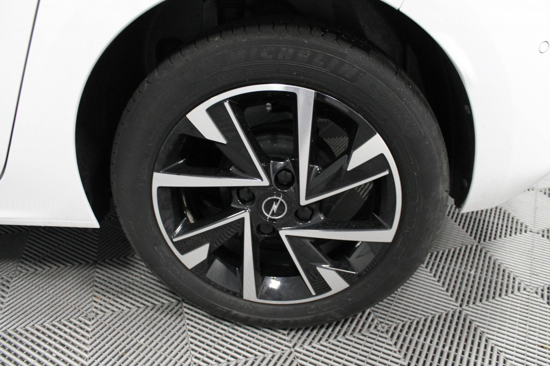 Acheter Opel Corsa Corsa 1.2 Turbo 100 ch GS 5p occasion dans les concessions du Groupe Faurie