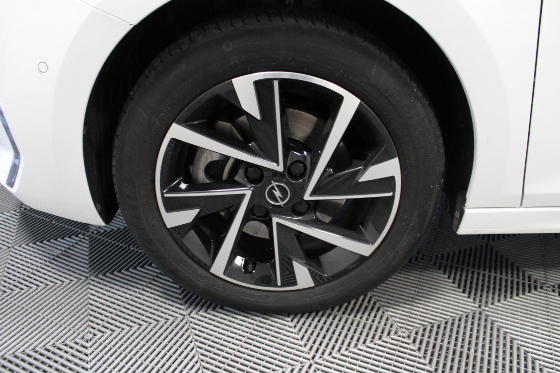 Acheter Opel Corsa Corsa 1.2 Turbo 100 ch GS 5p occasion dans les concessions du Groupe Faurie