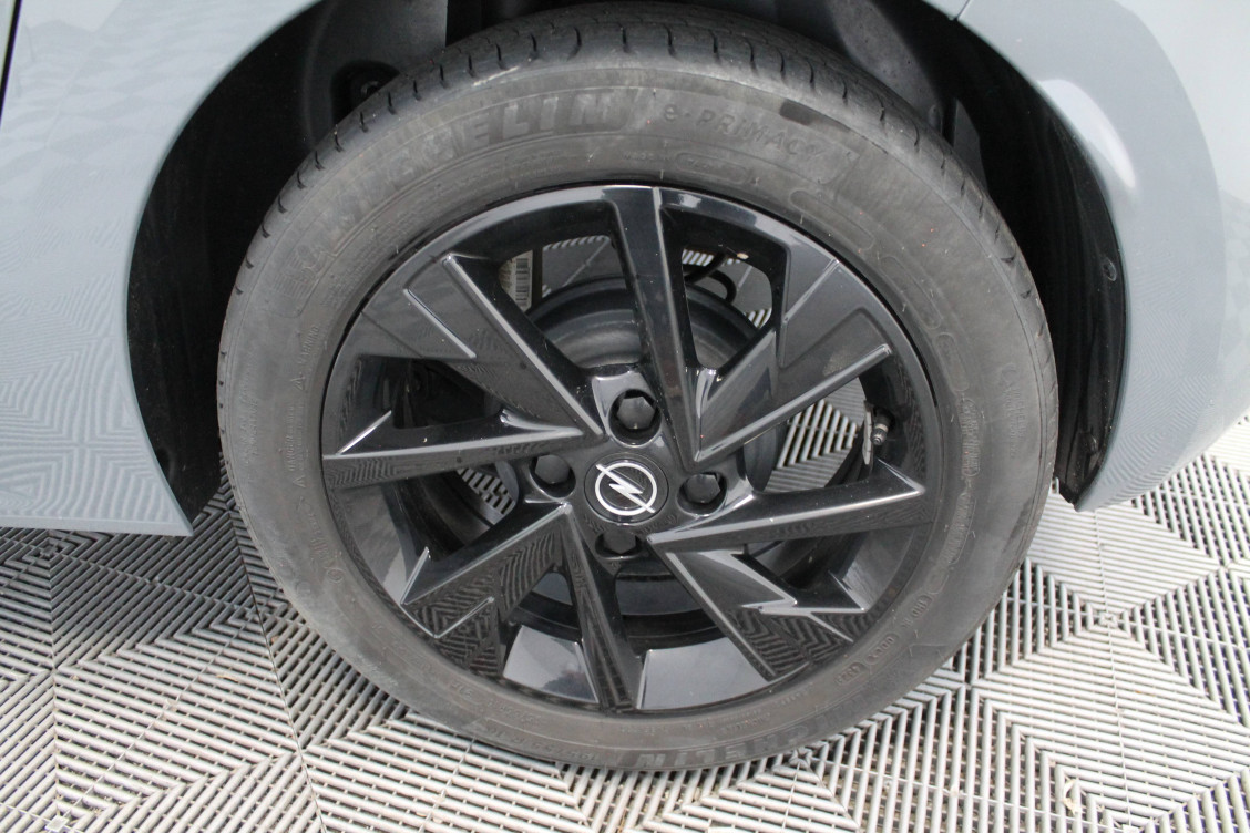 Acheter Opel Corsa Corsa 1.2 75 ch BVM5  5p occasion dans les concessions du Groupe Faurie