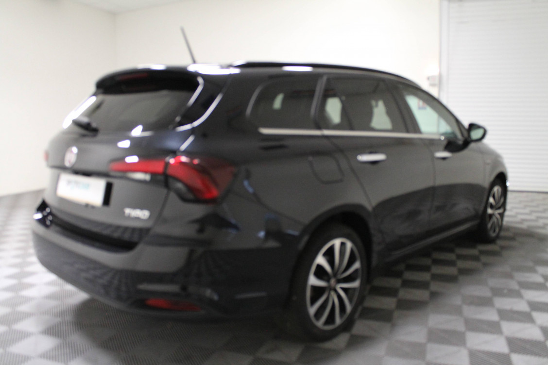 Acheter Fiat Tipo Tipo Station Wagon 1.4 T-Jet 120 ch Start/Stop Lounge 5p occasion dans les concessions du Groupe Faurie