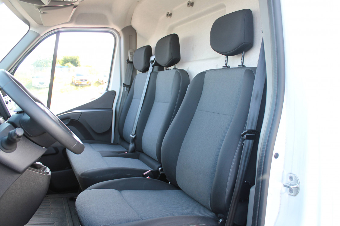 Acheter Renault Master 3 MASTER FGN TRAC F3500 L2H2 BLUE DCI 135 CONFORT 4p occasion dans les concessions du Groupe Faurie