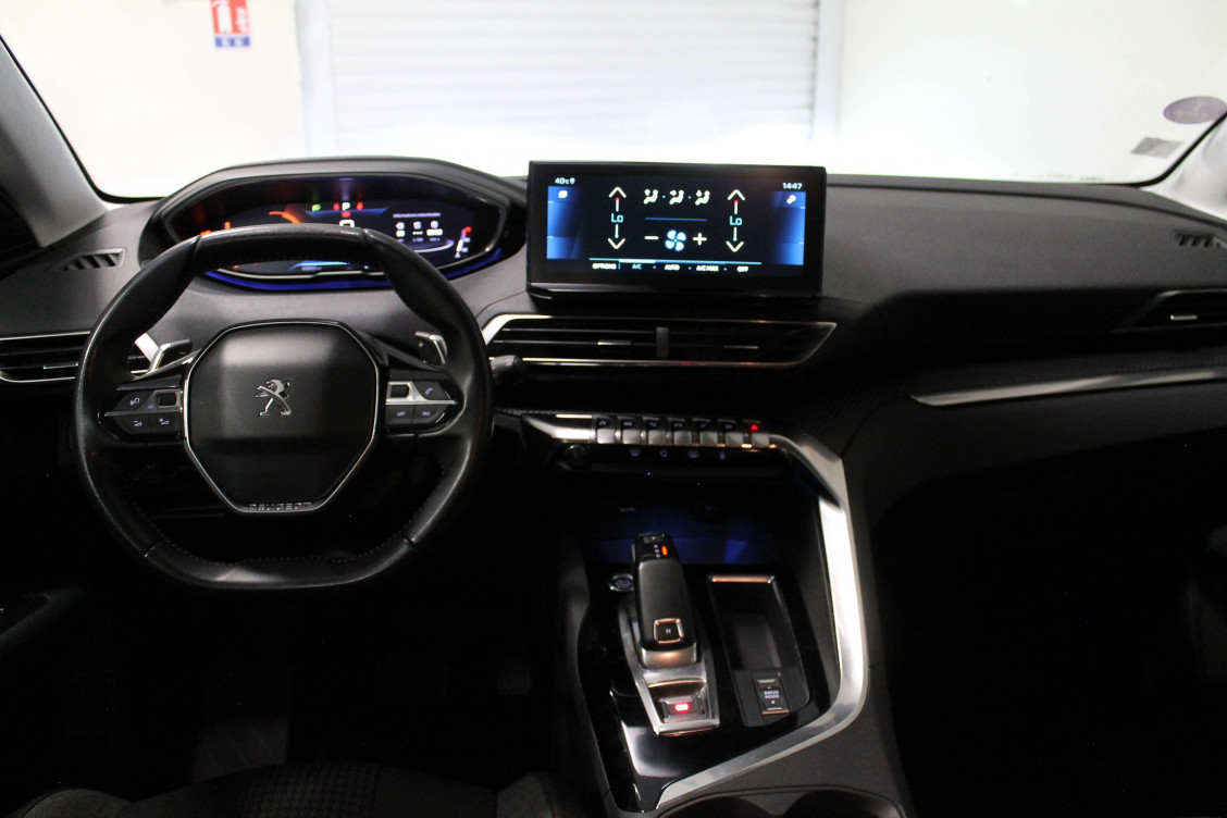 Acheter Peugeot 5008 5008 PureTech 130ch S&S EAT8 Active Business 5p occasion dans les concessions du Groupe Faurie