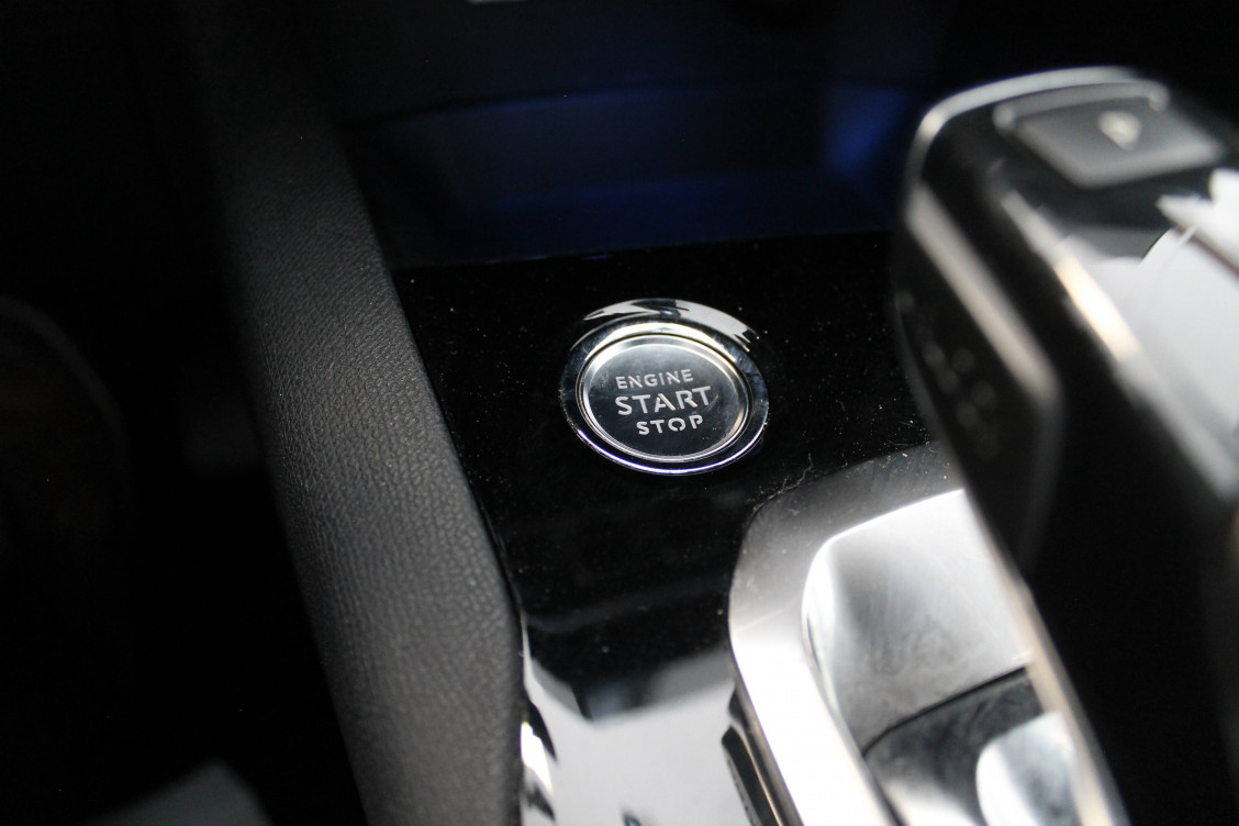 Acheter Peugeot 5008 5008 PureTech 130ch S&S EAT8 Active Business 5p occasion dans les concessions du Groupe Faurie