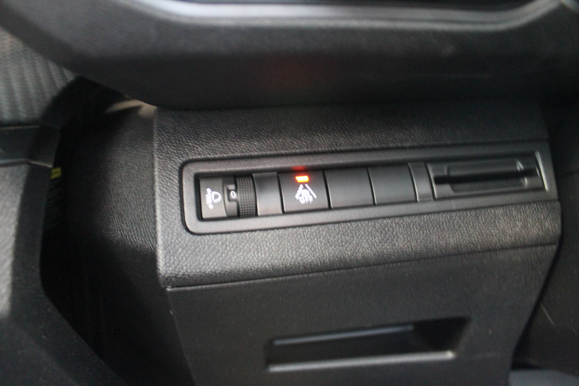 Acheter Peugeot 5008 5008 PureTech 130ch S&S EAT8 Active Business 5p occasion dans les concessions du Groupe Faurie