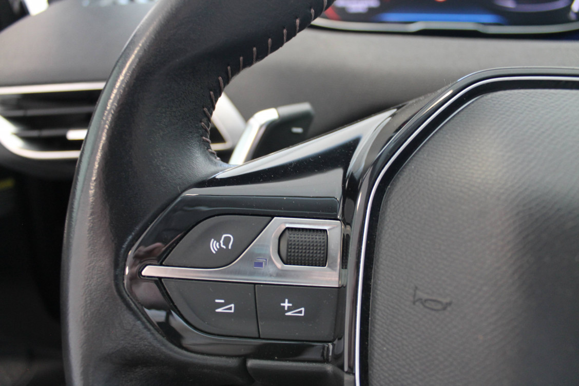 Acheter Peugeot 5008 5008 PureTech 130ch S&S EAT8 Active Business 5p occasion dans les concessions du Groupe Faurie