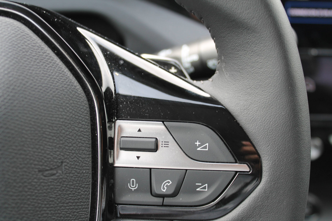Acheter Peugeot 308 308 SW Hybrid 136 e-DCS6 GT 5p occasion dans les concessions du Groupe Faurie