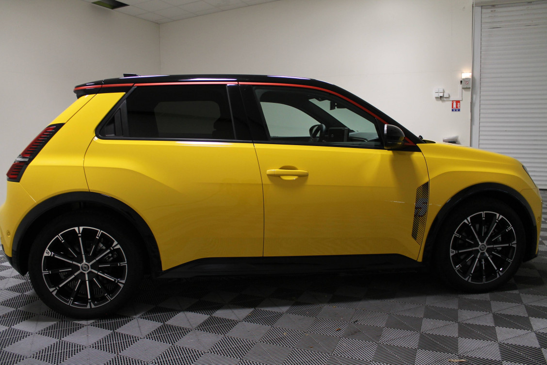Acheter Renault Renault 5 Renault 5 E-Tech Electrique 150 ch autonomie confort Iconic cinq 5p occasion dans les concessions du Groupe Faurie
