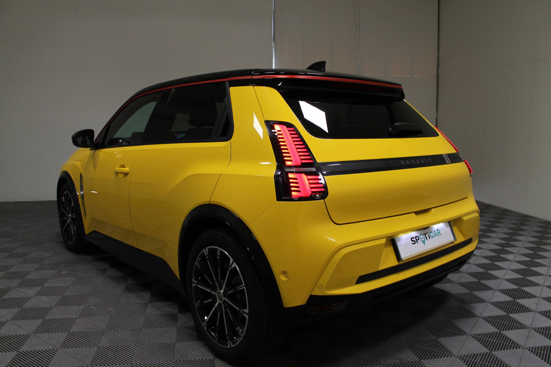 Acheter Renault Renault 5 Renault 5 E-Tech Electrique 150 ch autonomie confort Iconic cinq 5p occasion dans les concessions du Groupe Faurie