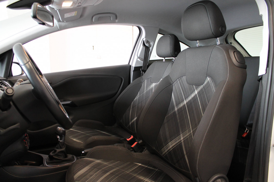 Acheter Opel Corsa E Corsa 1.4 90 ch Color Edition 3p occasion dans les concessions du Groupe Faurie