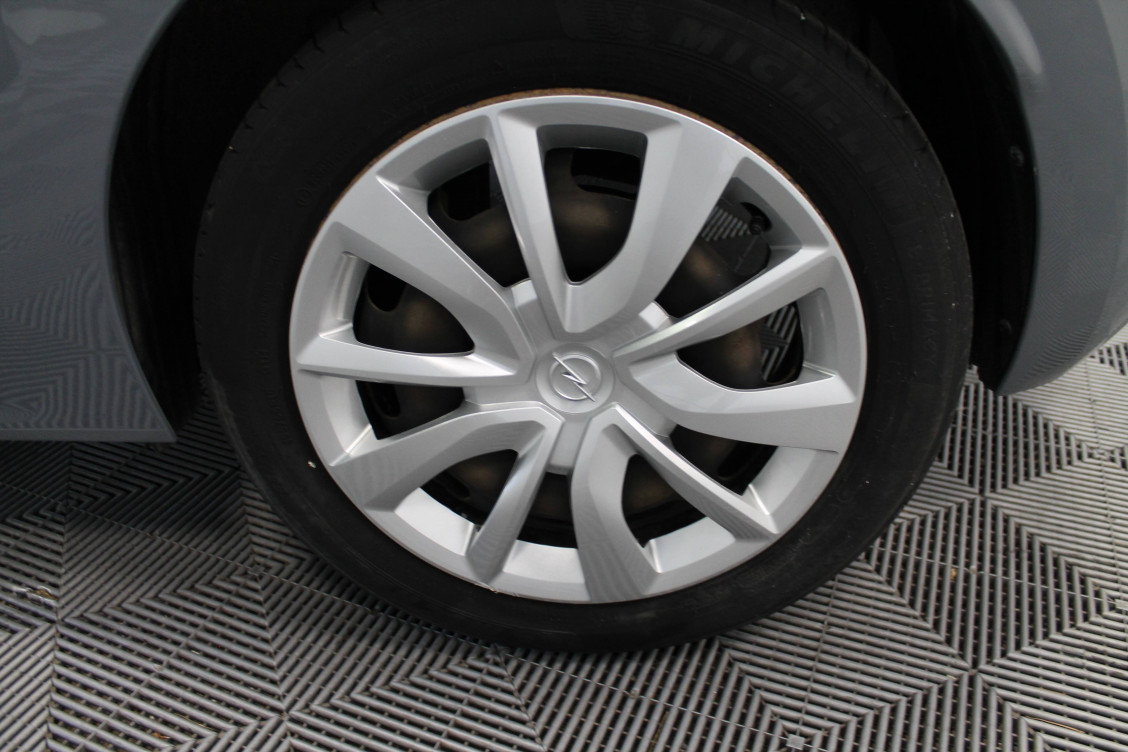 Acheter Opel Corsa Corsa 1.2 75 ch BVM5  5p occasion dans les concessions du Groupe Faurie