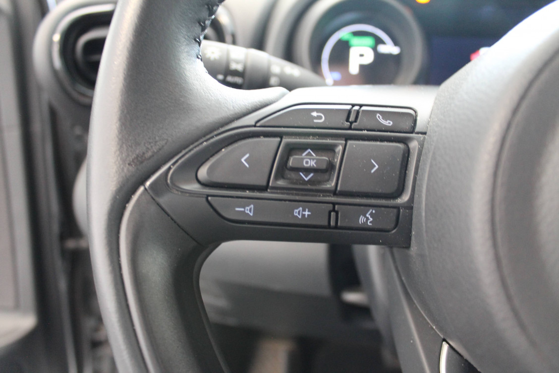 Acheter Toyota Yaris Cross Yaris Cross Hybride 116h 2WD Design 5p occasion dans les concessions du Groupe Faurie