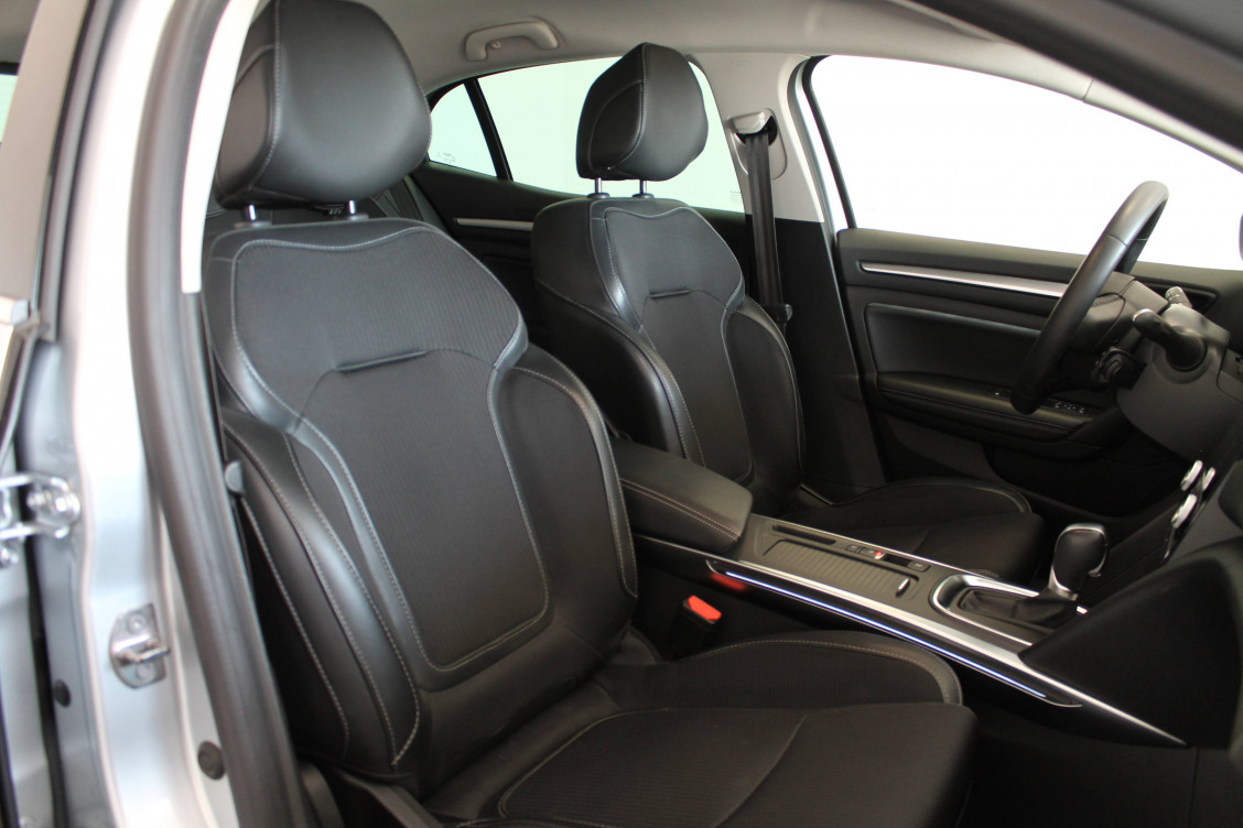 Acheter Renault Megane 4 Megane IV Berline TCe 140 EDC Techno 5p occasion dans les concessions du Groupe Faurie