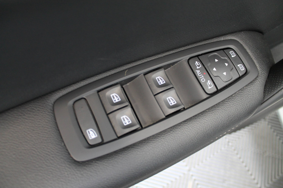 Acheter Renault Megane 4 Megane IV Berline TCe 140 EDC Techno 5p occasion dans les concessions du Groupe Faurie