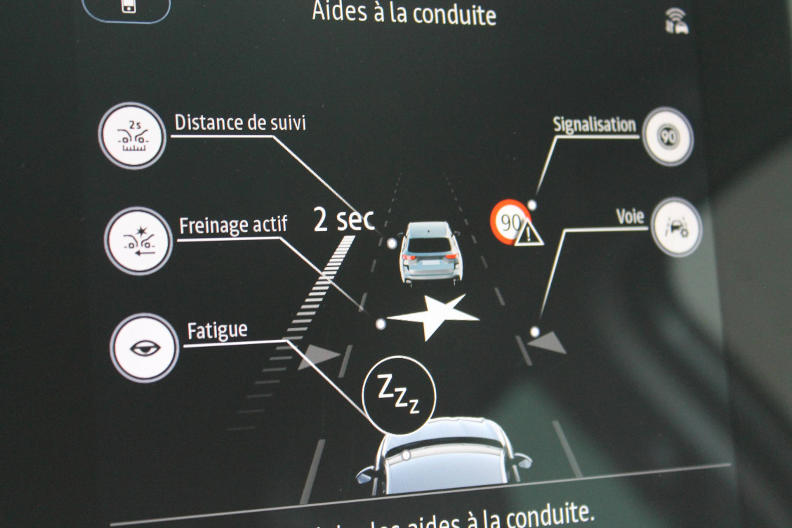 Acheter Renault Megane 4 Megane IV Berline TCe 140 EDC Techno 5p occasion dans les concessions du Groupe Faurie