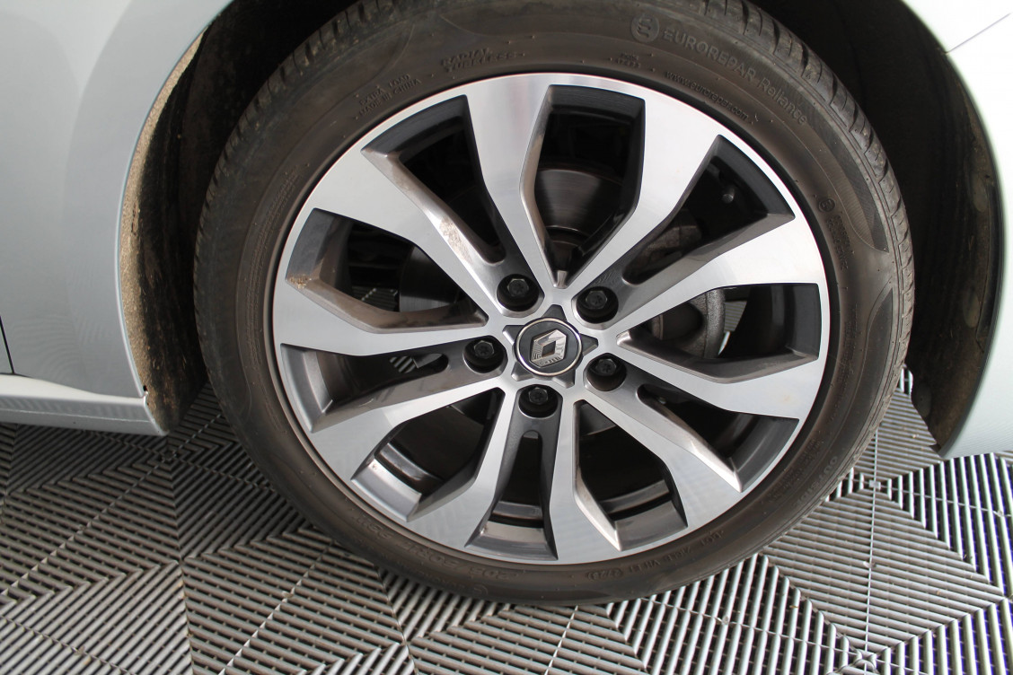 Acheter Renault Megane 4 Megane IV Berline TCe 140 EDC Techno 5p occasion dans les concessions du Groupe Faurie