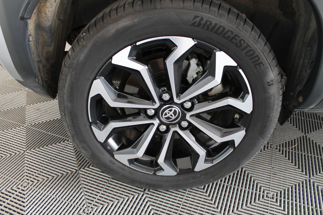 Acheter Toyota Yaris Cross Yaris Cross Hybride 116h 2WD Design 5p occasion dans les concessions du Groupe Faurie