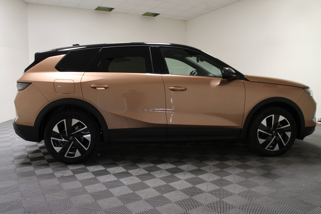 Acheter Opel Grandland Grandland 1.2 Turbo Hybrid 145 ch e-DCT6 GS 5p occasion dans les concessions du Groupe Faurie