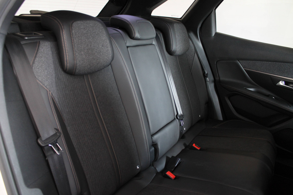Acheter Peugeot 3008 3008 1.2 Puretech 130ch S&S BVM6 GT Line 5p occasion dans les concessions du Groupe Faurie