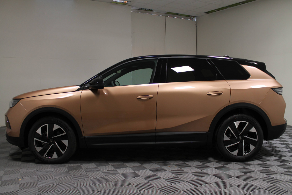 Acheter Opel Grandland Grandland 1.2 Turbo Hybrid 145 ch e-DCT6 GS 5p occasion dans les concessions du Groupe Faurie