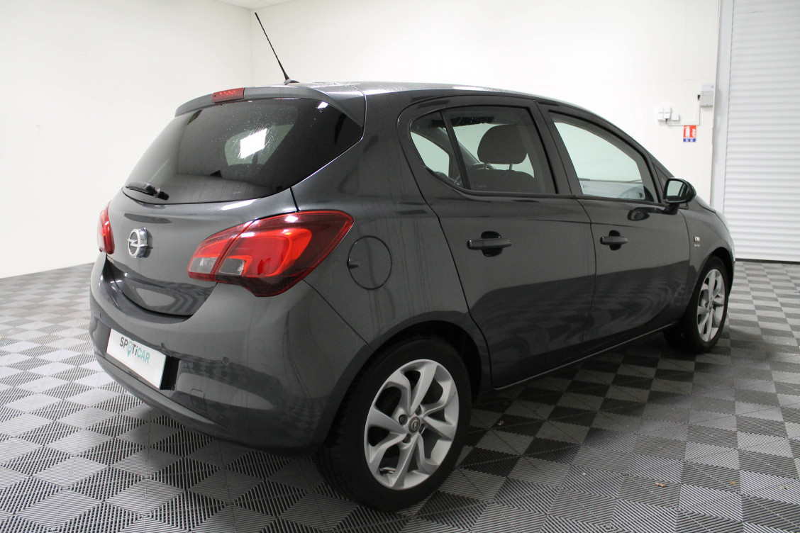 Acheter Opel Corsa E Corsa 1.4 90 ch Excite 5p occasion dans les concessions du Groupe Faurie