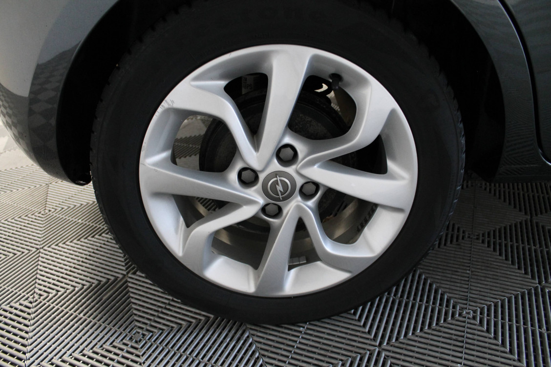 Acheter Opel Corsa E Corsa 1.4 90 ch Excite 5p occasion dans les concessions du Groupe Faurie