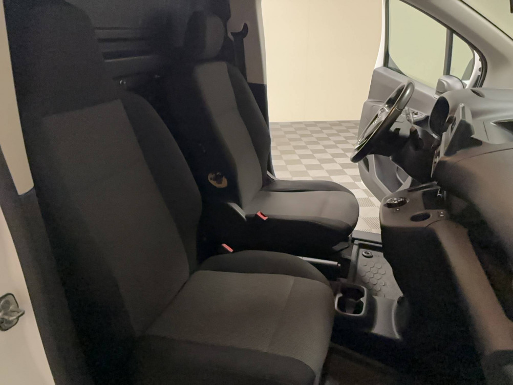 Acheter Opel Combo COMBO CARGO 1.5 130 CH S/S L1H1 AUGMENTE BVA8 PACK CLIM 4p occasion dans les concessions du Groupe Faurie