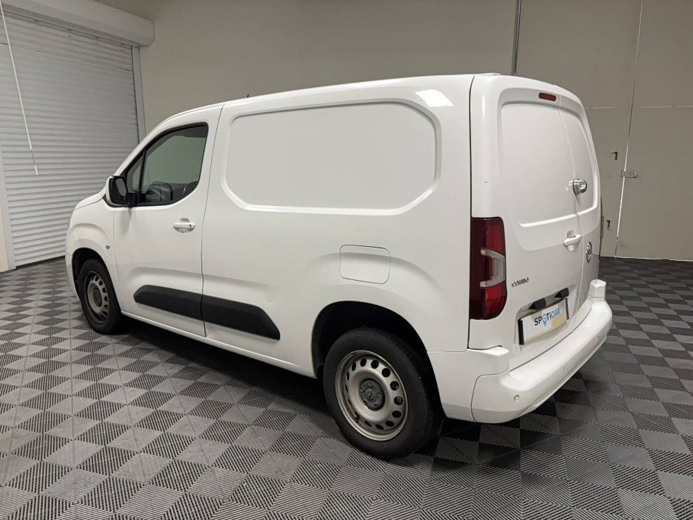 Acheter Opel Combo COMBO CARGO 1.5 130 CH S/S L1H1 AUGMENTE BVA8 PACK CLIM 4p occasion dans les concessions du Groupe Faurie