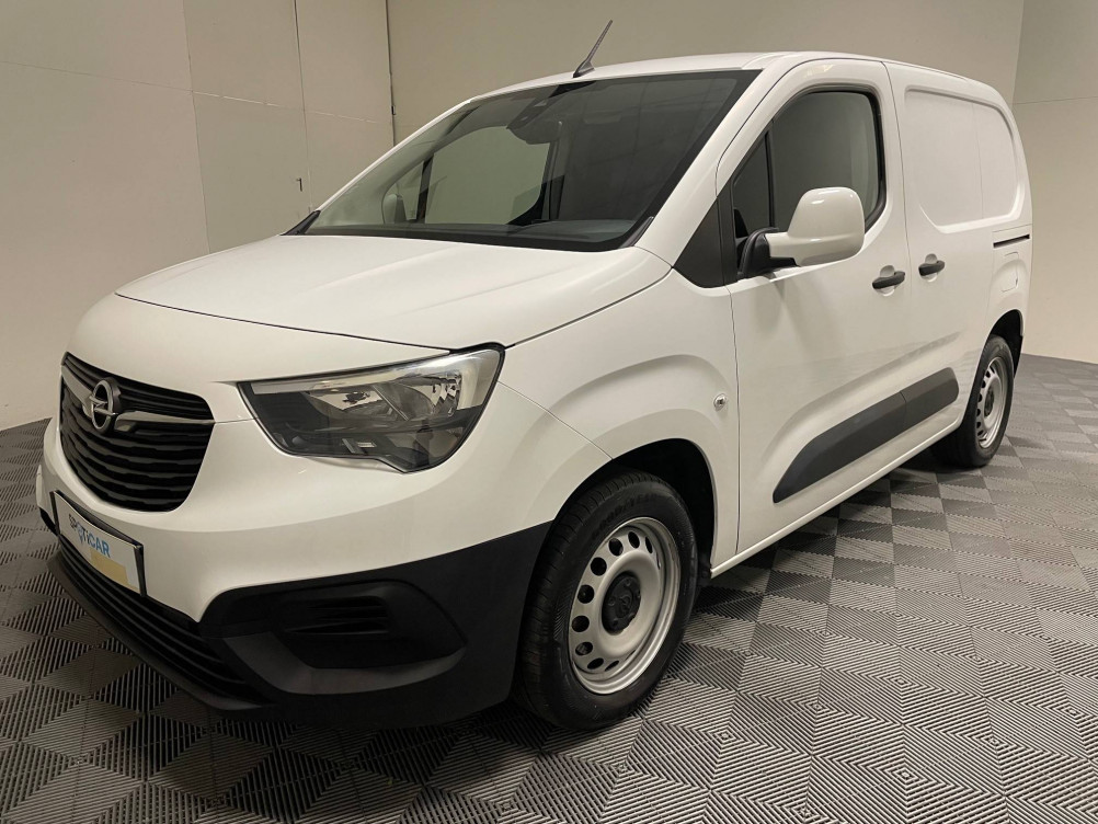 Acheter Opel Combo COMBO CARGO 1.5 130 CH S/S L1H1 STANDARD PACK CLIM 4p occasion dans les concessions du Groupe Faurie