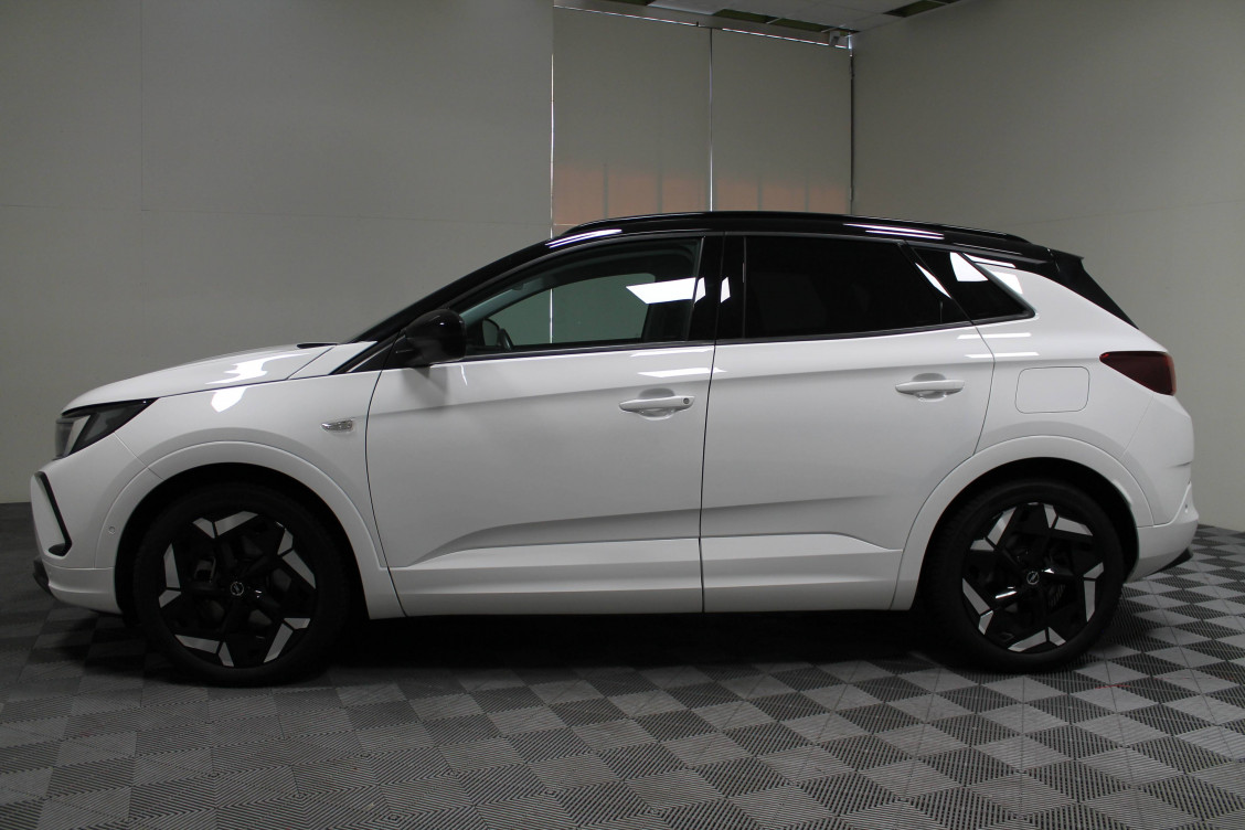 Acheter Opel Grandland Grandland Hybrid 300 ch AWD BVA8 GSe 5p occasion dans les concessions du Groupe Faurie