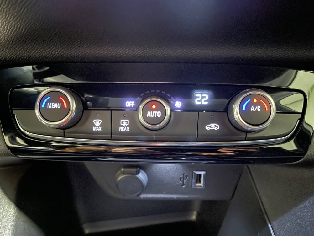 Acheter Opel Corsa E Corsa Electrique 136 ch & Batterie 50 kw/h Elegance 5p occasion dans les concessions du Groupe Faurie