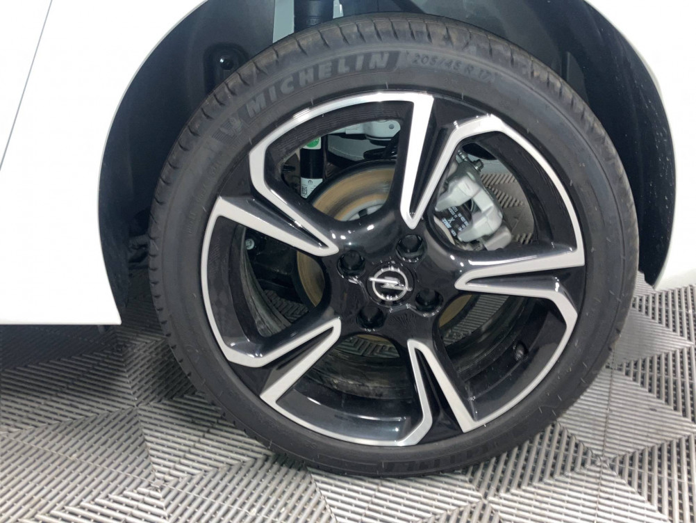 Acheter Opel Corsa Corsa 1.2 Turbo Hybrid 100 ch e-DCT6 GS 5p occasion dans les concessions du Groupe Faurie