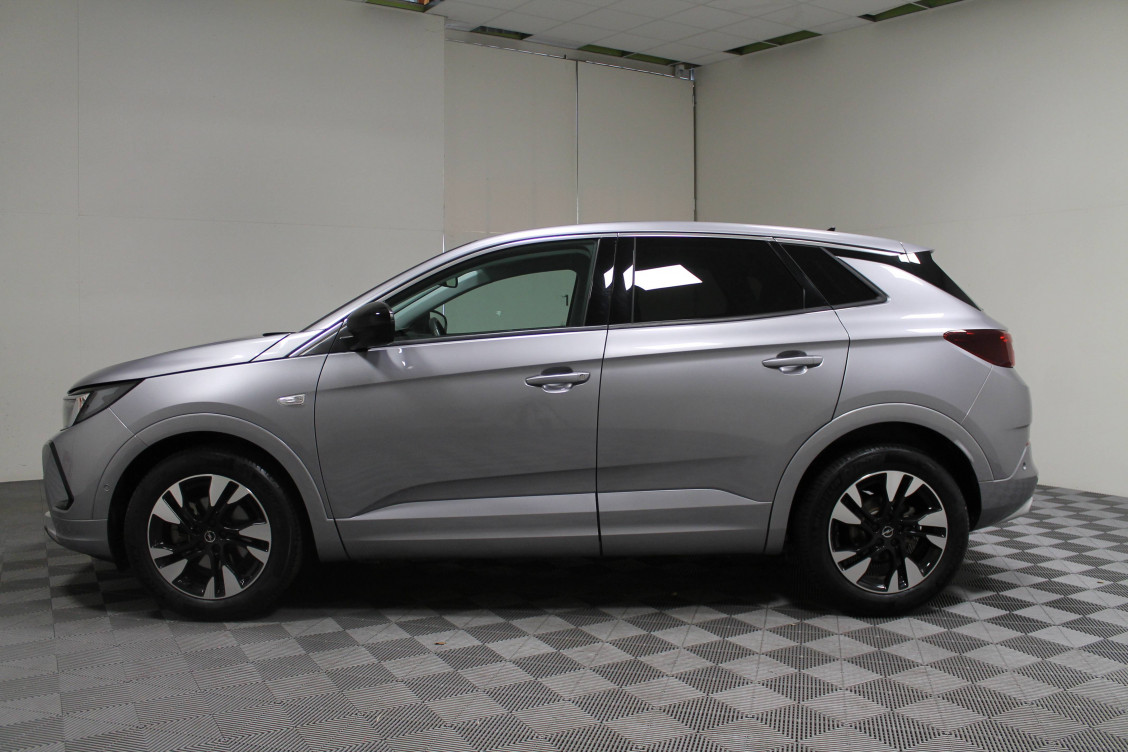 Acheter Opel Grandland Grandland 1.2 Turbo 130 ch Elegance Business 5p occasion dans les concessions du Groupe Faurie