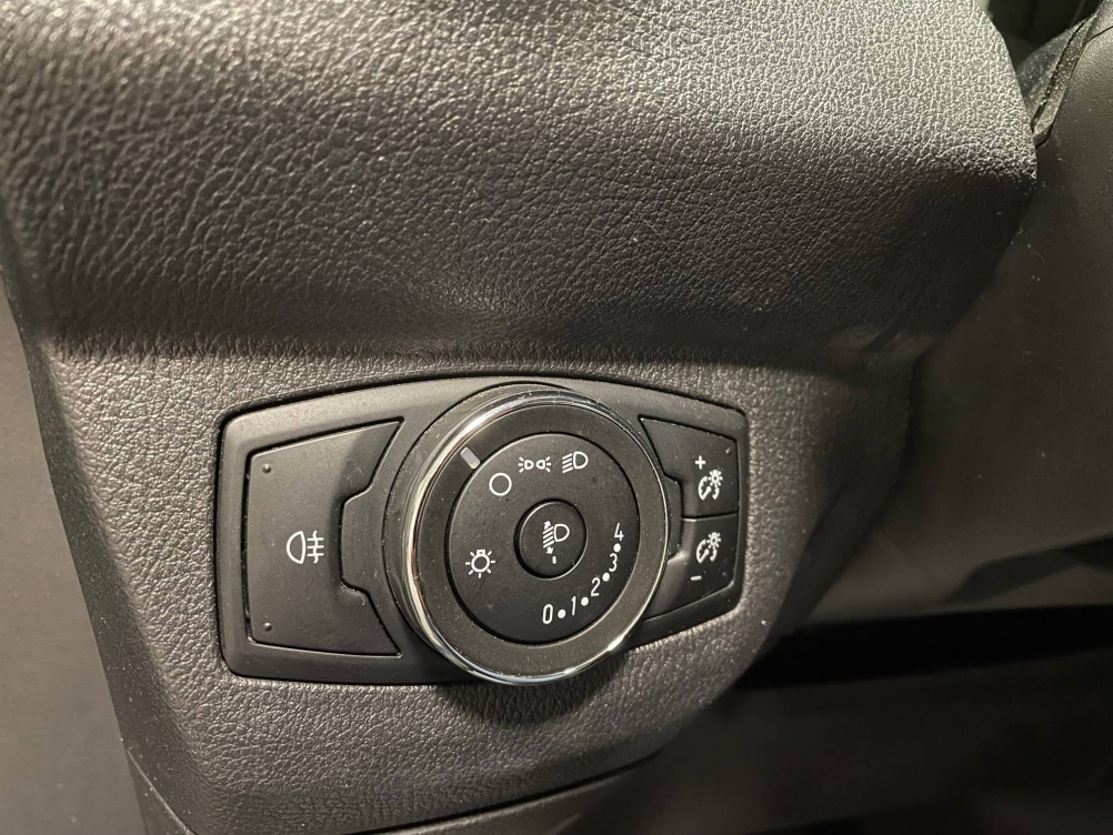 Acheter Ford Tourneo Courier Tourneo Courier 1.0 EcoBoost 100 Ambiente 4p occasion dans les concessions du Groupe Faurie