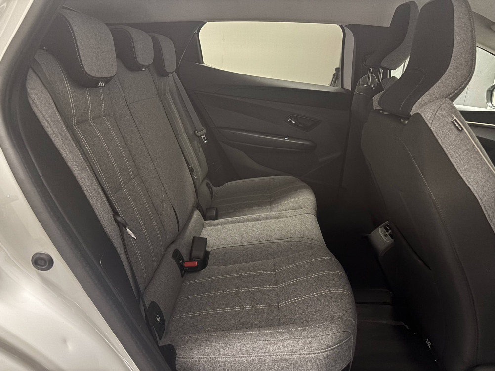 Acheter Renault Megane E-Tech Megane E-Tech EV40 130ch standard charge Equilibre 5p occasion dans les concessions du Groupe Faurie