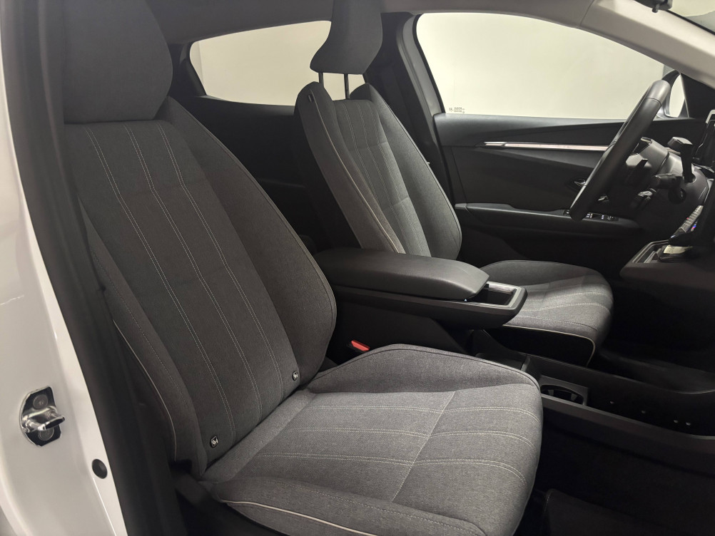 Acheter Renault Megane E-Tech Megane E-Tech EV40 130ch standard charge Equilibre 5p occasion dans les concessions du Groupe Faurie