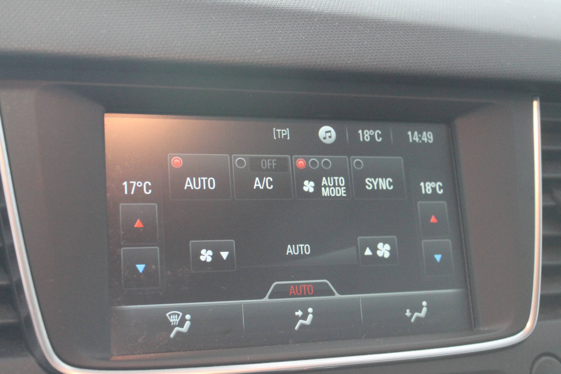 Acheter Opel Crossland X Crossland X 1.5 D 120 ch BVA6 Elegance 5p occasion dans les concessions du Groupe Faurie