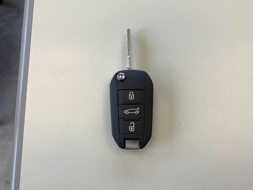 Acheter Opel Corsa Corsa 1.2 Turbo Hybrid 100 ch e-DCT6 GS 5p occasion dans les concessions du Groupe Faurie