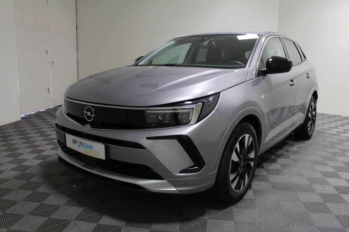 Acheter Opel Grandland Grandland 1.2 Turbo 130 ch Elegance Business 5p occasion dans les concessions du Groupe Faurie