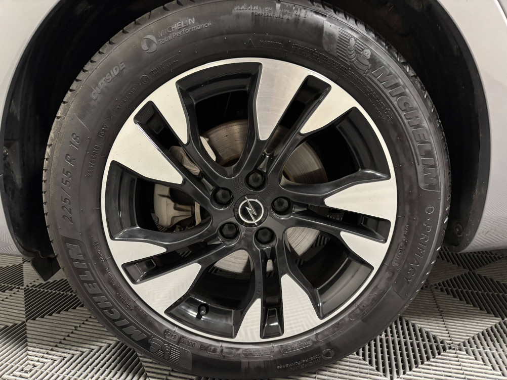 Acheter Opel Grandland Grandland 1.2 Turbo 130 ch Elegance Business 5p occasion dans les concessions du Groupe Faurie