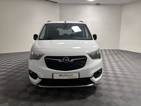 Acheter Opel Combo Combo e-Life Taille M 136 ch & Batterie 50 kw/h Elegance Pack 5p neuve* dans les concessions du Groupe Faurie