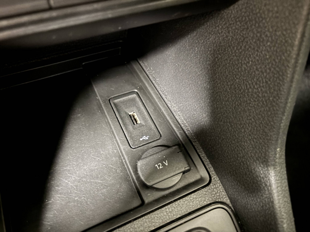 Acheter Volkswagen Caddy Van CADDY VAN 2.0 TDI 102 DSG6 BUSINESS LINE 4p occasion dans les concessions du Groupe Faurie