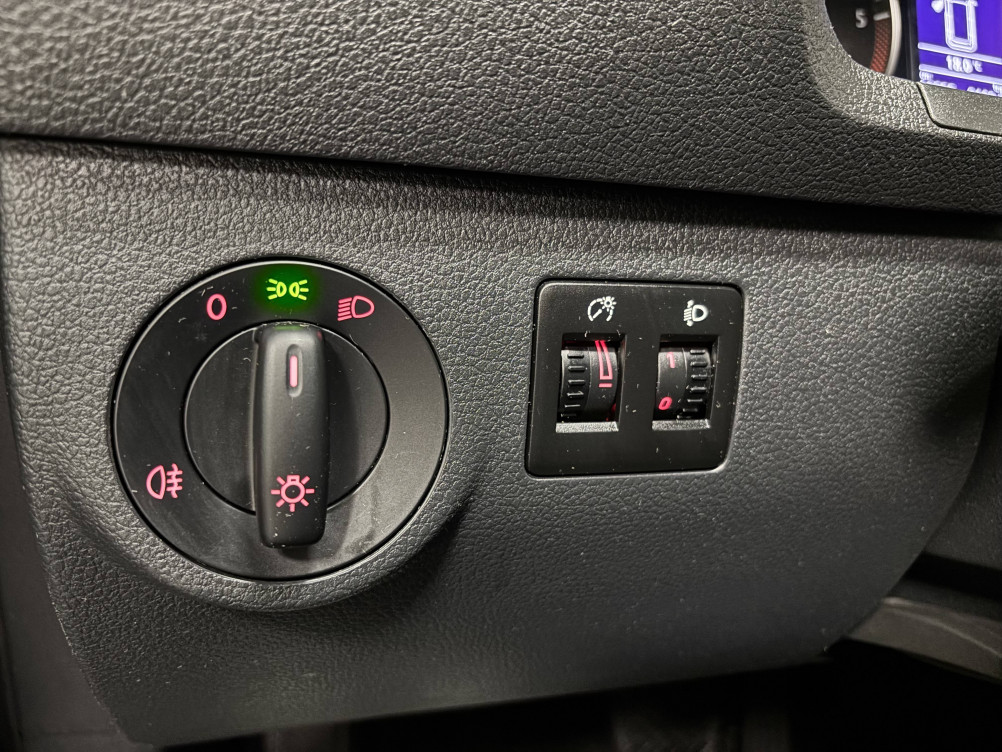 Acheter Volkswagen Caddy Van CADDY VAN 2.0 TDI 102 DSG6 BUSINESS LINE 4p occasion dans les concessions du Groupe Faurie