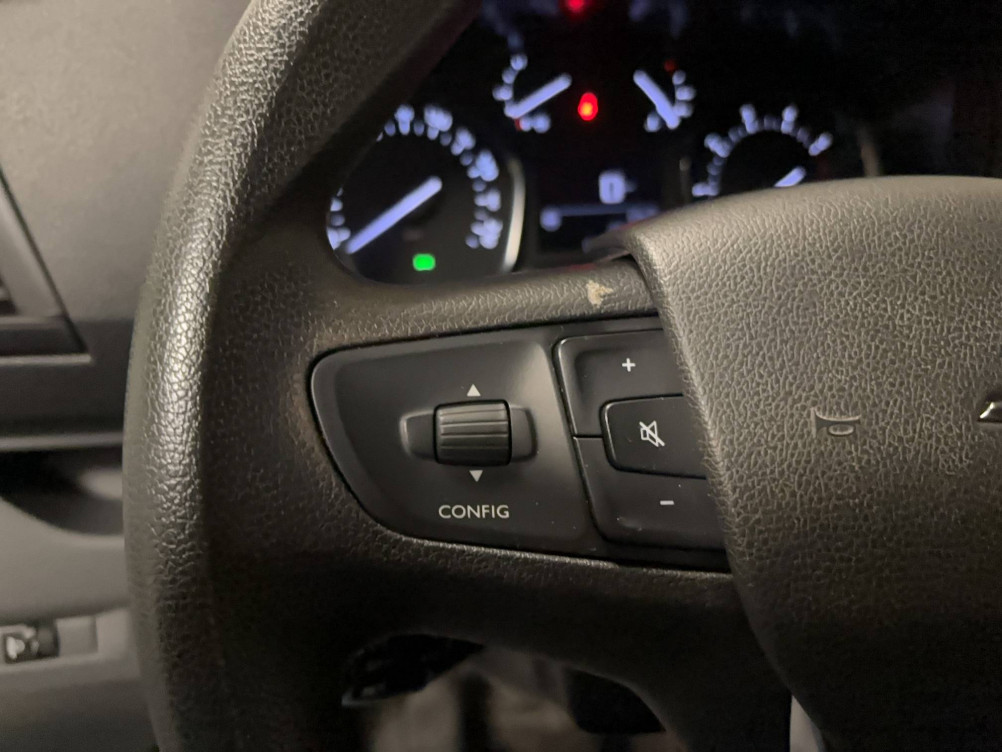 Acheter Opel Vivaro Fourgon VIVARO FGN L2 1.5 DIESEL 120 CH PACK BUSINESS 4p occasion dans les concessions du Groupe Faurie