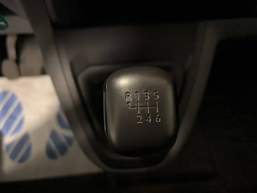 Acheter Opel Vivaro Fourgon VIVARO FGN L2 1.5 DIESEL 120 CH PACK BUSINESS 4p occasion dans les concessions du Groupe Faurie