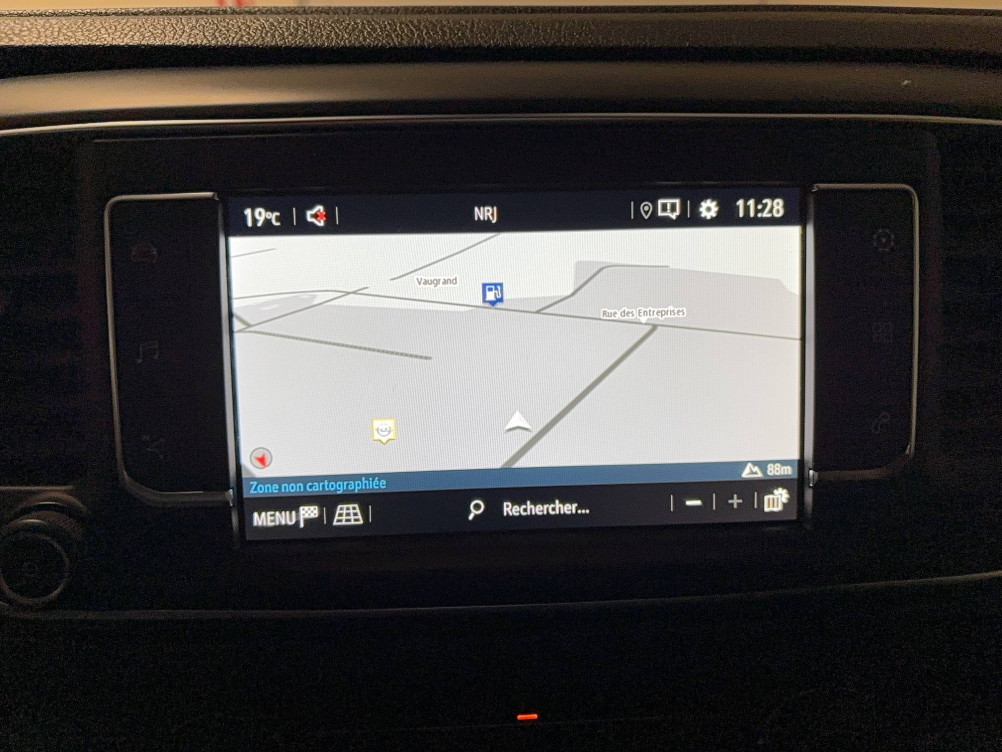 Acheter Opel Vivaro Fourgon VIVARO FGN L2 1.5 DIESEL 120 CH PACK BUSINESS 4p occasion dans les concessions du Groupe Faurie