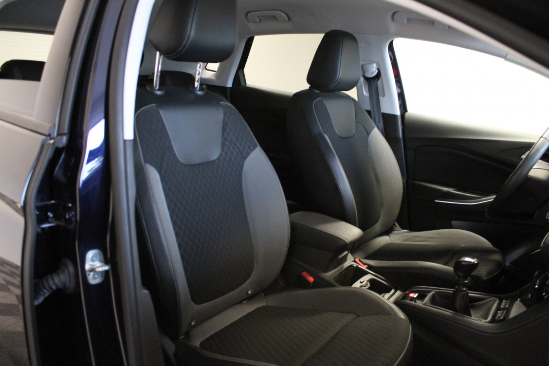 Acheter Opel Grandland X Grandland X 1.2 Turbo 130 ch Design Line 5p occasion dans les concessions du Groupe Faurie