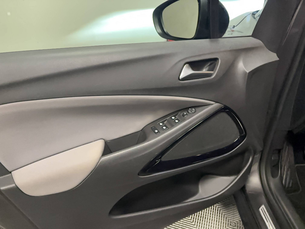 Acheter Opel Crossland X Crossland X 1.2 Turbo 110 ch Design 120 ans 5p occasion dans les concessions du Groupe Faurie