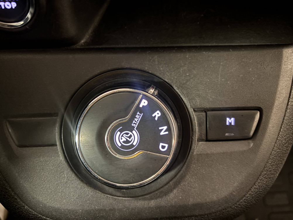 Acheter Opel Vivaro Fourgon VIVARO CA FIXE L3 2.0 DIESEL 180 CH PTAC AUGMENTE BVA8 PACK BUSINESS 4p occasion dans les concessions du Groupe Faurie